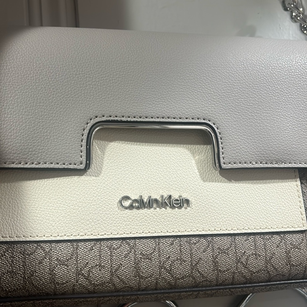 Brand: Calvin Klein